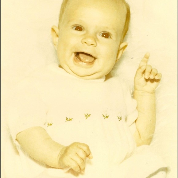 Meet your Posher, Tiffany - Picture 3 of 17